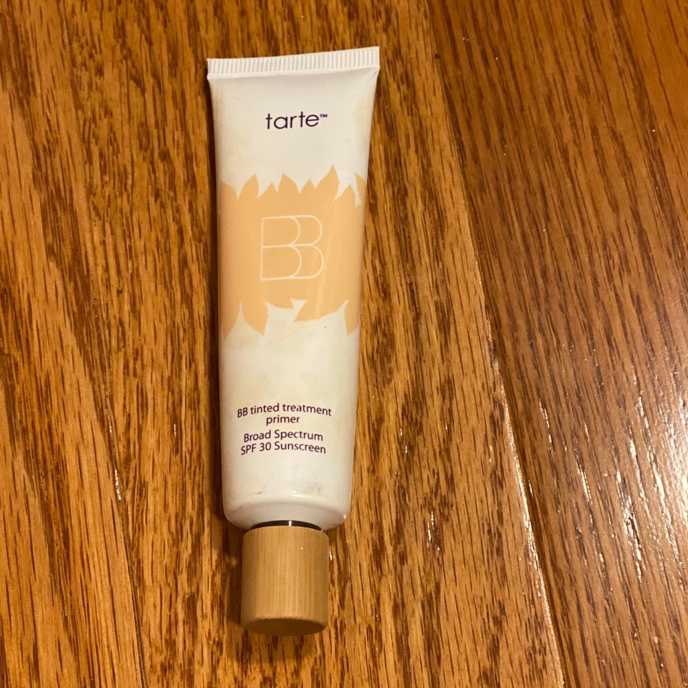 Tarte BB tinted treatment primer in light SPF 30